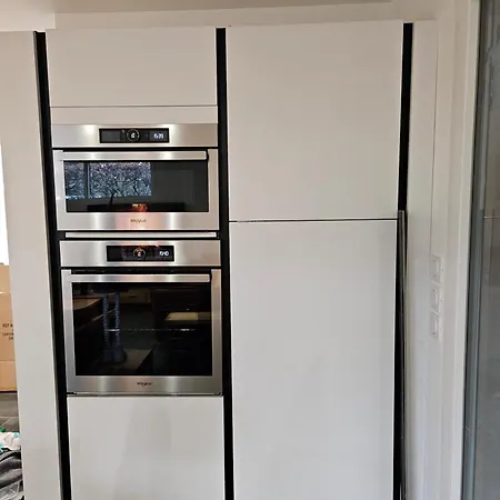 Les Fées : 150 M² Hypercentre Calme 10p Apartamento