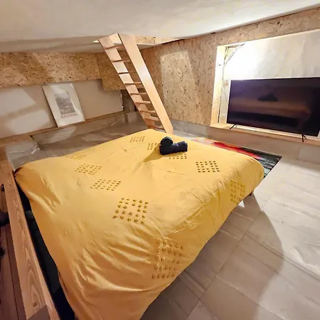 Les Fees : 150 M² Hypercentre Calme 10p شقة *